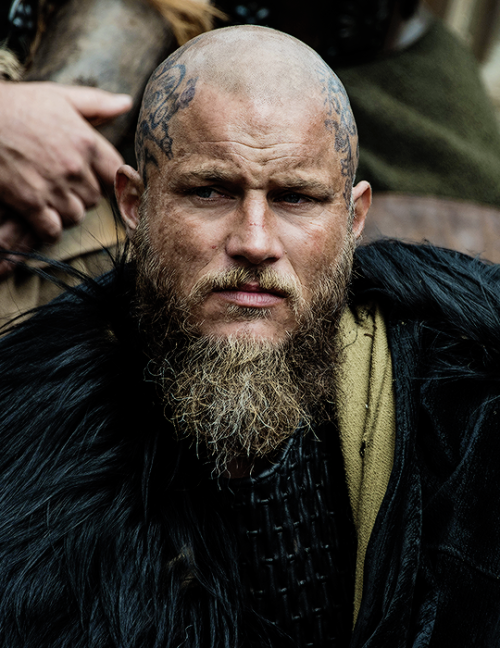 vikingshistory: Ragnar Lothbrok; Vikings 4.06 [x]