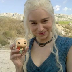 ifyoudontlikeitdontwatchit:  Daenerys Targaryen