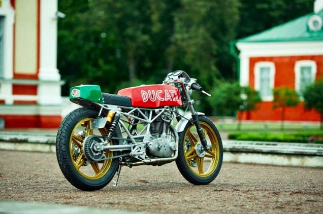 RACE CAFE