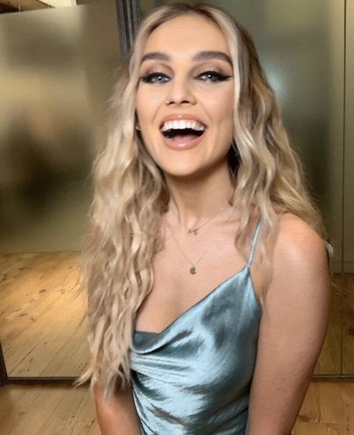 fyeahlittlemix: perrieedwards: Smile and the world will smile with you!