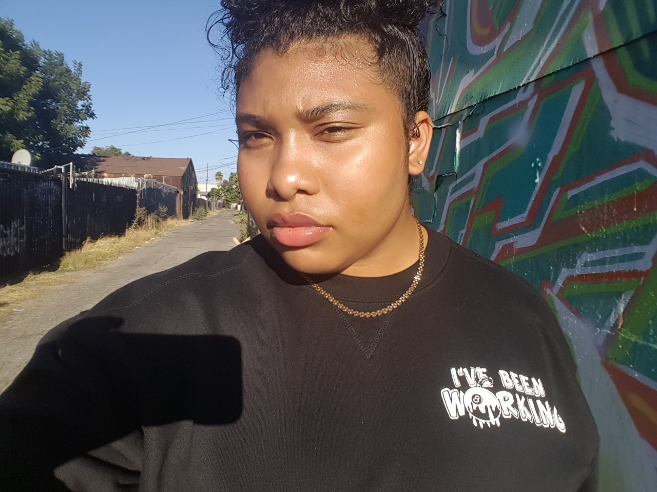Lets just start an endless line of black selfies. Reblog with a selfie. 