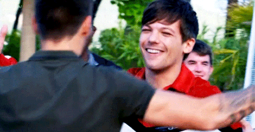 tmlnsn: Louis and Liam hugging at the Judges’ Houses