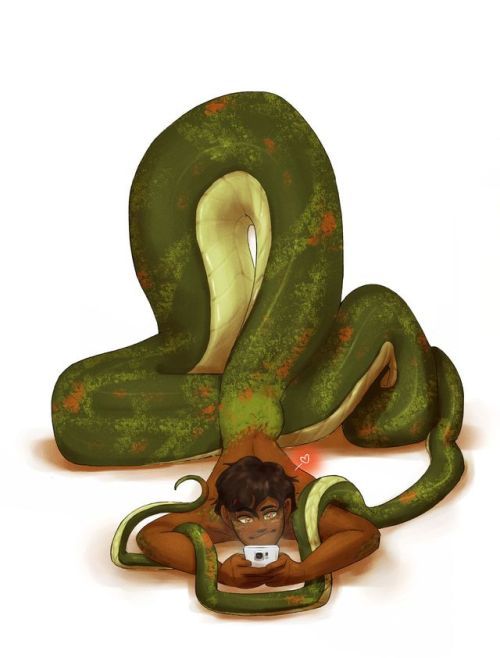 emsartwork: 4: Naga (or lamia? or just snake… person?)  he’s texting his snakenificant other😍🐍  