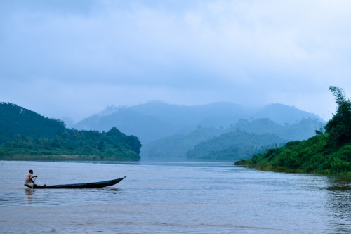 soon-monsoon:Kaptai Lake, Chittagong Hill Tracts, Bangladesh by Rayhan Khan