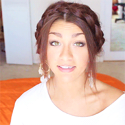 Where Does Andrea Russett Live