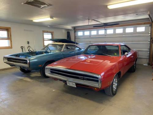 jacdurac:  A pair of 1970 Dodge Chargers