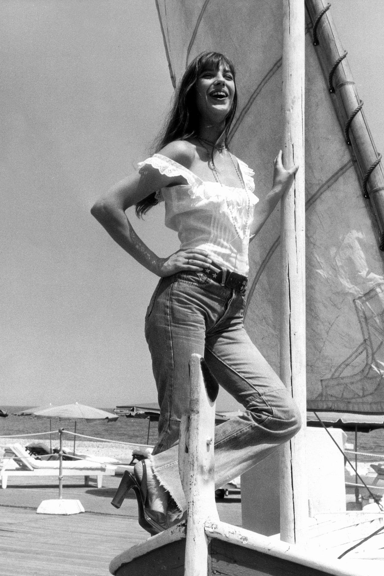 nuclears:  wildbutgentleman:  miss-vanilla: Jane Birkin, 1973.  Wild but Gentleman