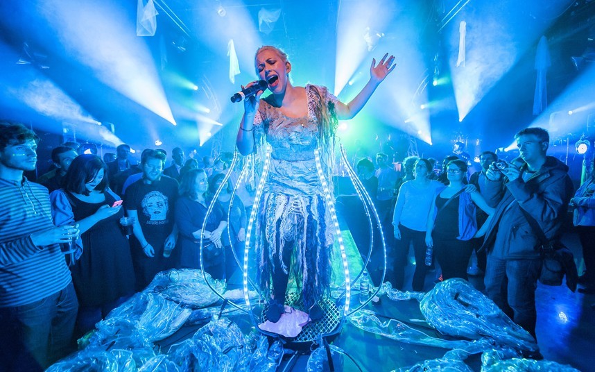 London, UK
Singer Charlotte Church performs her new EP ‘Four’ with a sci-fi show complete with futuristic costumes controlled by the audience, bubble machines and a UV light show, at Riverside Studios, Hammersmith (via Telegraph)