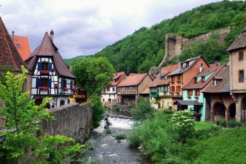 c-u-l-t-u-r-e-s:  Old Europe Photo by TablinumCarlson (via Flickr)