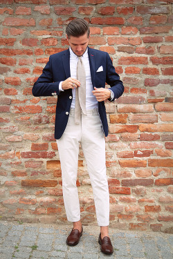 the-suit-men:   Follow The-Suit-Men  for more menswear inspiration.  Like the page on Facebook!  