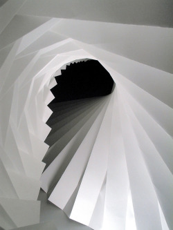 n-architektur:  Facet twist by Richard Sweeney