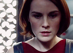 philippaeilhart:  Michelle Dockery in Non-Stop (2014)   When is this out?!?