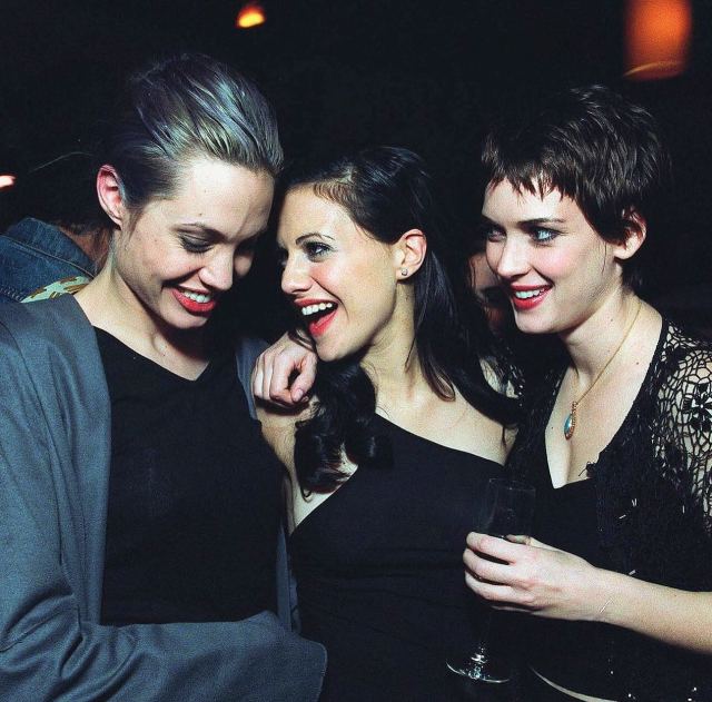 Angelina Jolie, Brittany Murphy & Winona Ryder at the world premiere of Girl, Interrupted (1999)