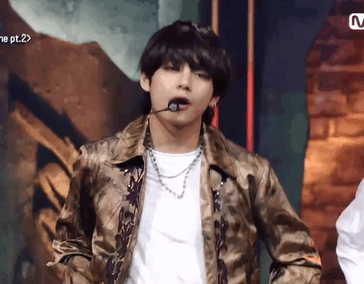 I Cant Believe I'm Saying This, But Even With This Hair He's Still Incredibly Handsome!!!