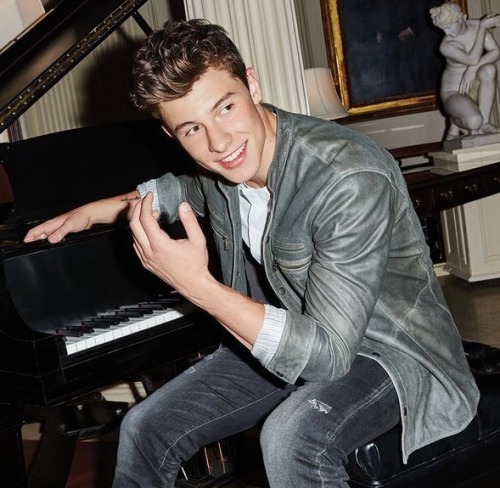 vjbrendan:  ‘Billboard’ Cover Boy: Shawn Mendeshttp://www.vjbrendan.com/2016/08/billboard-cover-boy-shawn-mendes.html