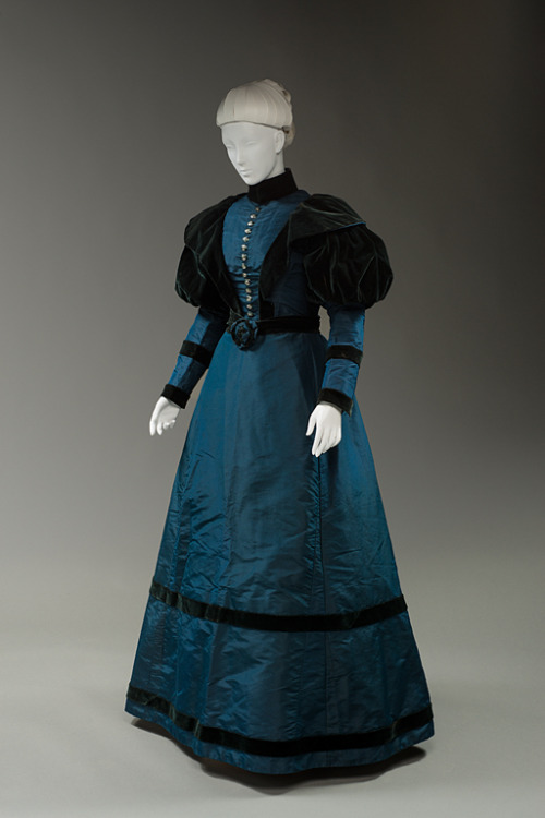 fripperiesandfobs: Day dress, 1897 From Historic Deerfield Museum