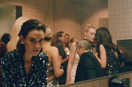 surfide: dailyactress: The MET Gala bathroom by Cass Bird I love this because they all know they loo