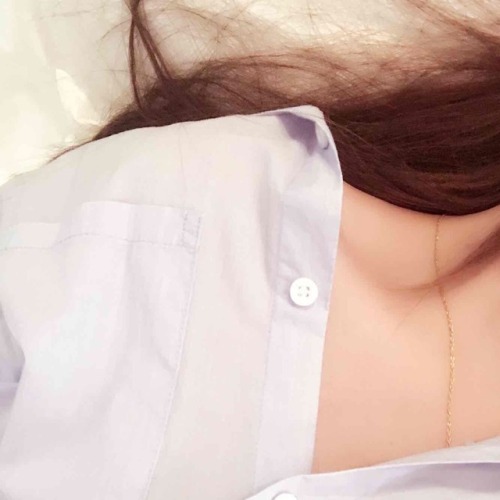 chenting610: 早安 走跑步去 想看萝莉视频的快快联系我，私信留下你的qq，诚信第一非诚勿扰，下手晚了就没有了