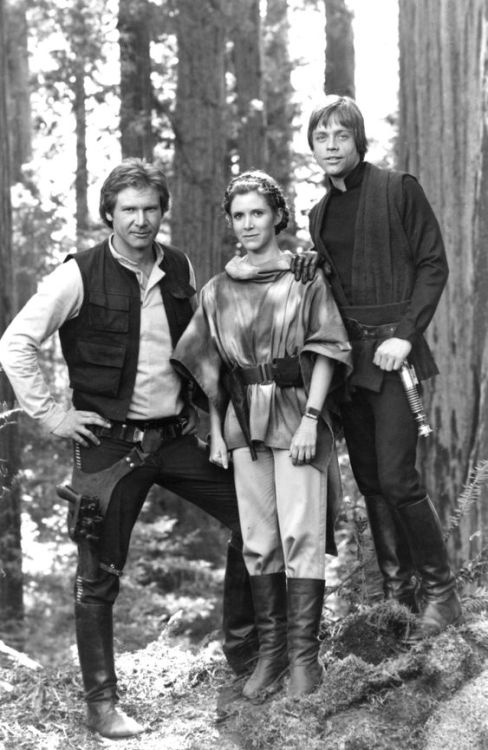 Carrie Fisher, Harrison Ford, and Mark Hamill behind the scenes of Return of the Jedi