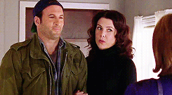 isobelstevenz:  a few of my favourite things ☆ (26/30) romantic reationships: luke and lorelai under