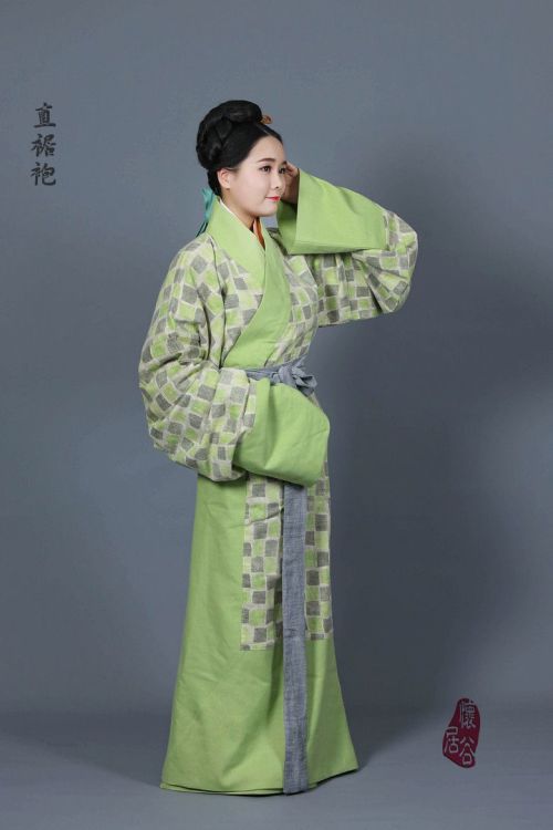 ziseviolet:fouryearsofshades:2016 January 直裾袍 from怀谷居.Traditional Chinese Hanfu - Type: Zhiju/直裾 (st