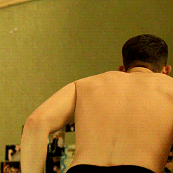 alekzmx:  because-b:  xyls: russell tovey ∞ him and her - 1x02  …omg. .__.  shake