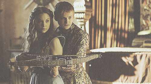        first Game of Thrones Season 3 publicity photos [3/3]          That crossbow