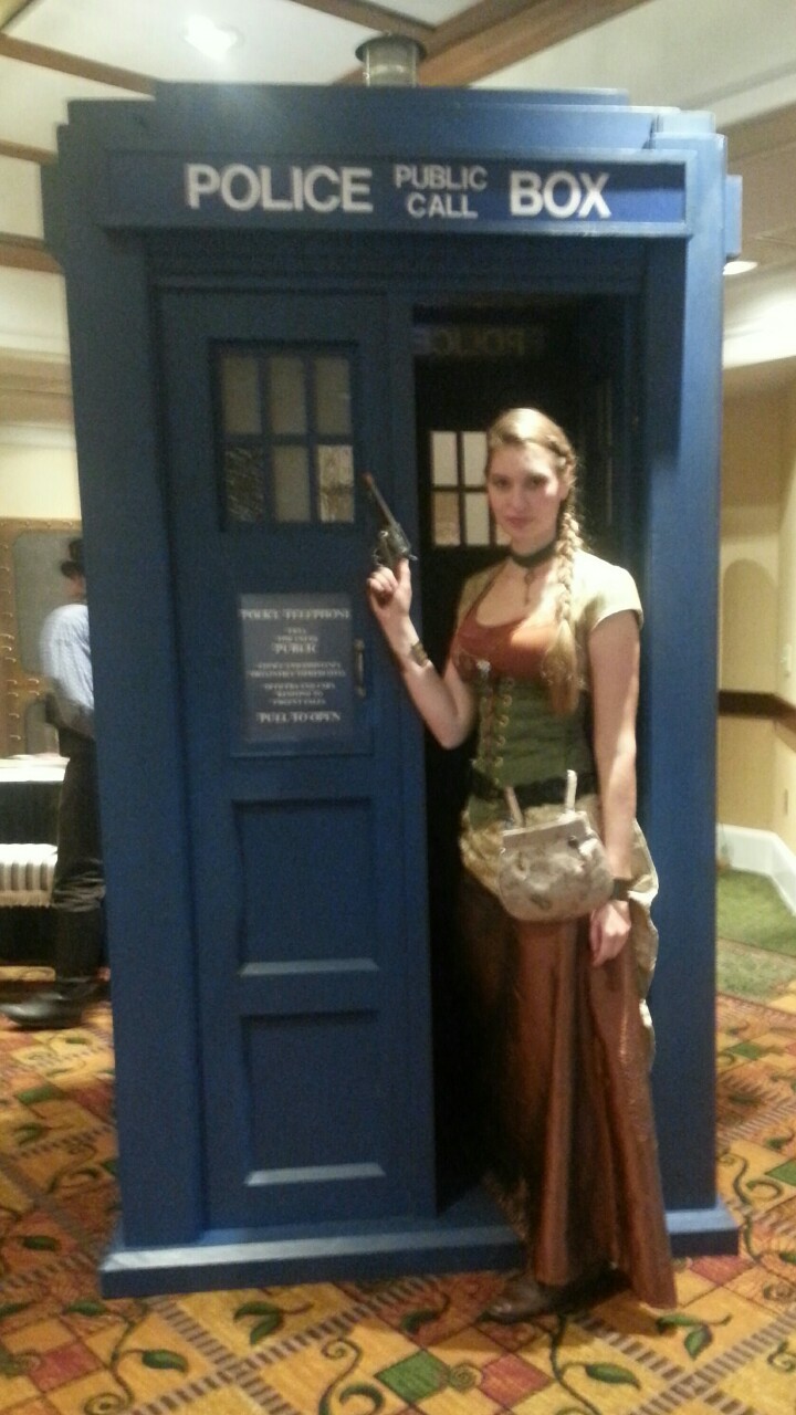 thosenaughtyvictorians:  Hey lovelies I am at clockwork alchemy / fanime this weekend,
