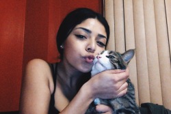 ttoshio:   Even my cat hates my kisses haaaah