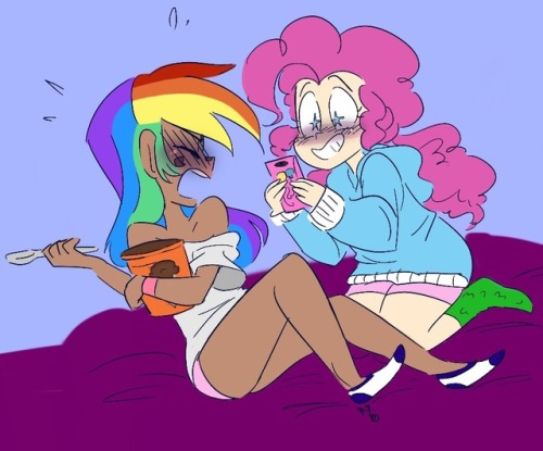 theyre being too loud(lordsauronthegreat)hhhfff look at these pretty colorssss