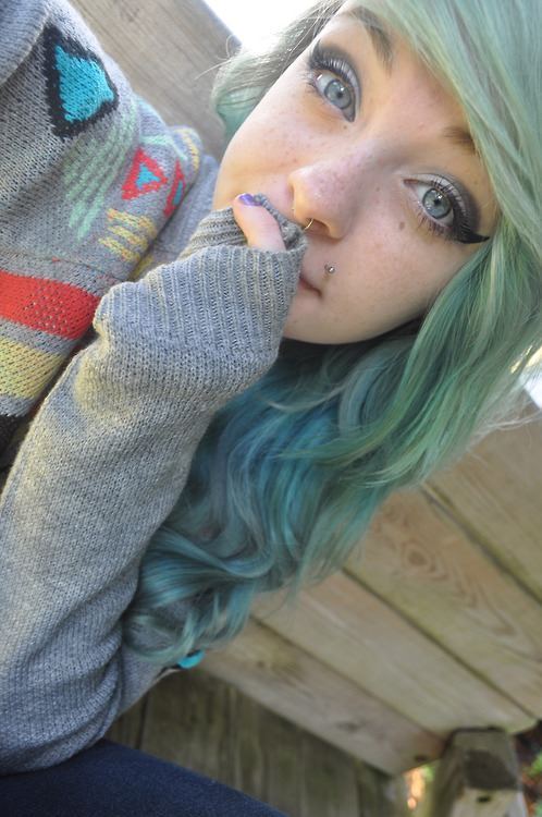 honey-life-is-just-a-melody:  Scene Queen &amp; Scene King on We Heart It. http://weheartit.com/entry/48705815