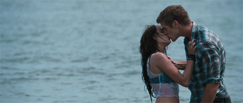 emakfish:  kiss me hard in the pouring rain