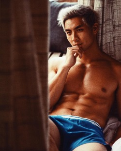 365daysofsexy:YOSHI SUDARSO