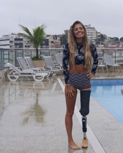 milkshakeofficial:  1 LIKE/1 REBLOG = 1 RESPECT   💪