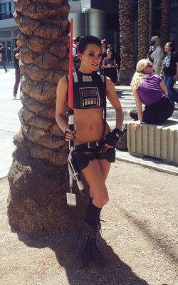 mikereactor:  Tomb Vader?  It’s not everyday there’s a Playboy Playmate just walking around at a Star Wars convention. Lol