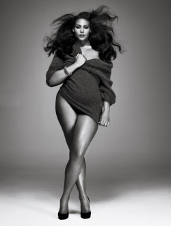 chaoticromance:  plus size model (because