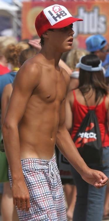 tennboys:  #sagger #twink