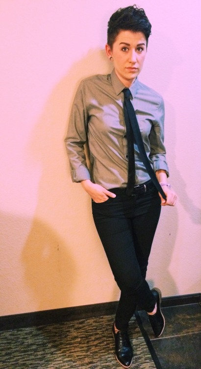 girlswholikegirls:My name is Davina - I’m 27, from Dallas, TX -I’m new here and I’m in need of a lit