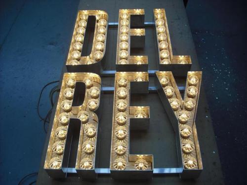 ldrnews:  “Lana Del Rey” for The Endless Summer Tour  REINA