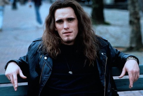 Singles (1992)