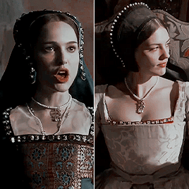 ↳ anne Boleyn + Her Necklace