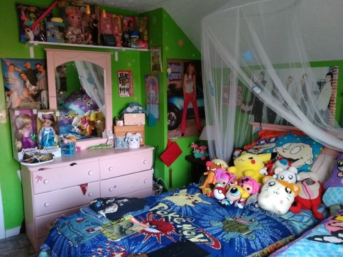 90s-2000sgirl: My room.