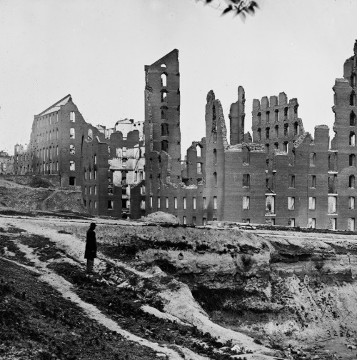 whattheendoftheworldlookedlike: Richmond, Virginia, 1865.