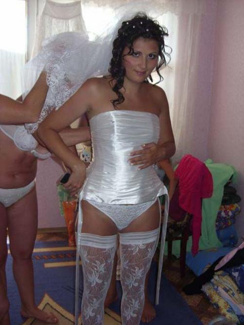 http://hornybride.tumblr.com/