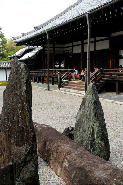 isaykonnichiwa:  The Garden of Tofuku-ji Temple,Kyoto,Japan/京都・東福寺南庭 by nagatak on Flickr. 