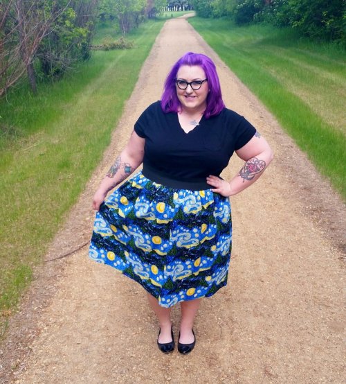 fuckyeahchubbyfashion:  Remember when I said something about a giveaway?Well it’s giveaway time!!!I want to rejuvenate fuckyeahchubbyfashion, so here is your chance to win AMAZING prizes from four awesome chubby ladies and help contribute to FYCF at