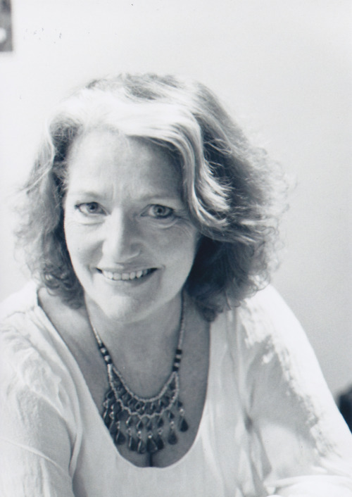 Louise Jameson is one of those people who just radiates kindness and joy.  The first time we met was