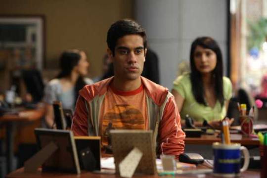 bbcajay: SCREAM ajay was the sweet nerd in ‘outsourced’ 