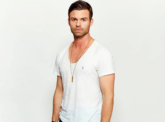 Daniel Gillies Tumblr_otmjy7UdO91qj6bp2o4_r1_540