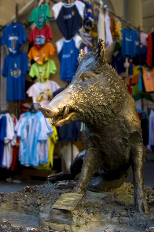 FOTO CERDO DE LA LOGGIA DEL MERCATO NUOVO BLOG MUST DE FLORENCIA DE VIAJES EROSKI